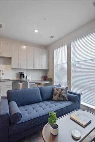 Cozysuites Spacious Sdo, Lawrenceville Pittsburgh Exterior photo